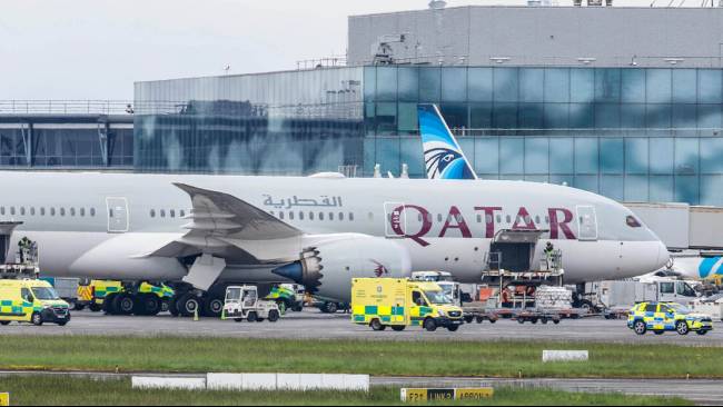 Qatar Airways Mengalami Turbulensi